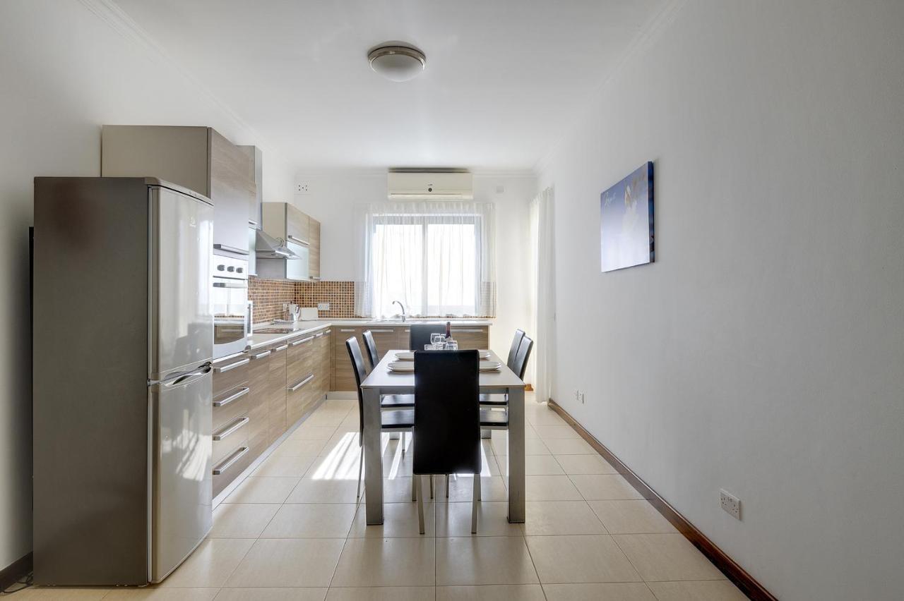 Modern 3 Bedroom Apartment In Central Sliema Exterior foto